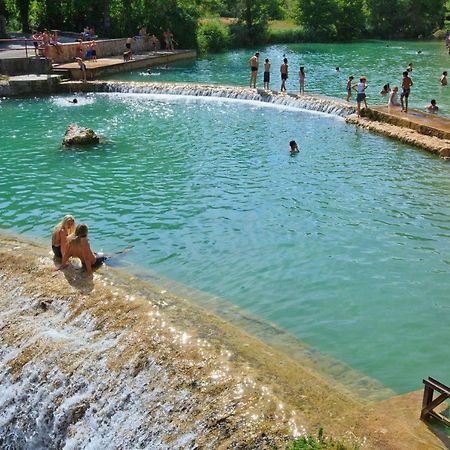 Maison De Village Aux Portes Du Verdon 萨雷尔讷 外观 照片